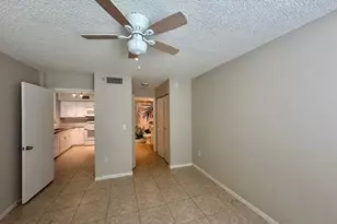 7888 Sonoma Springs Cir, Lake Worth, FL 33463 - Photo 9
