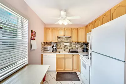 376 Piedmont H, Delray Beach, FL 33484 - Photo 11