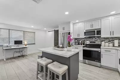 830 NE 59th Court, Oakland Park, FL 33334 - Photo 11