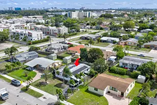 830 NE 59th Ct, Oakland Park, FL 33334 - Photo 25