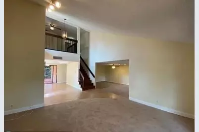 8321 SW 39th Court, Davie, FL 33328 - Photo 5