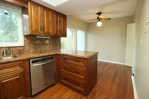 8321 SW 39th Ct, Davie, FL 33328 - Photo 13