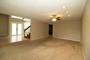 8321 SW 39th Ct, Davie, FL 33328 - Photo 17