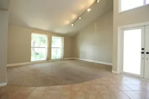 8321 SW 39th Ct, Davie, FL 33328 - Photo 7