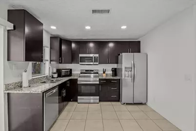 1549 SE Minorca Avenue, Port Saint Lucie, FL 34952 - Photo 9
