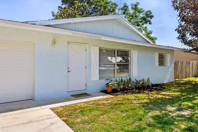 1549 SE Minorca Avenue, Port Saint Lucie, FL 34952 - Photo 3