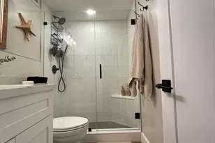 400 Kings Point Dr, Sunny Isles Beach, FL 33160 - Photo 21