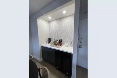 400 Kings Point Drive #1027, Sunny Isles Beach, FL 33160 - Photo 11