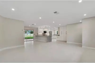 732 Pelican Way, North Palm Beach, FL 33408 - Photo 3
