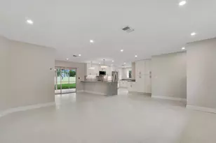 732 Pelican Way, North Palm Beach, FL 33408 - Photo 3