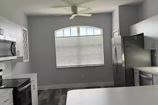 822 NW Sorrento Ln, Port Saint Lucie, FL 34986 - Photo 5