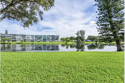 1038 Cambridge, Deerfield Beach, FL 33442 - Photo 21