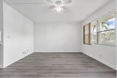 1038 Cambridge, Deerfield Beach, FL 33442 - Photo 9