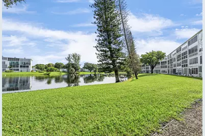 1038 Cambridge, Deerfield Beach, FL 33442 - Photo 25