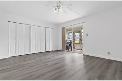 1038 Cambridge, Deerfield Beach, FL 33442 - Photo 15