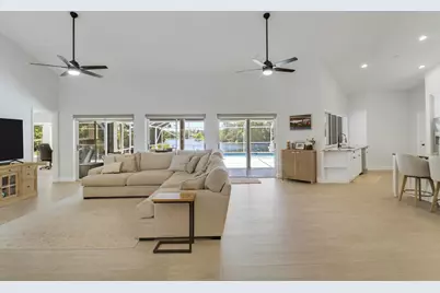 550 SE Ashley Oaks Way, Stuart, FL 34997 - Photo 7
