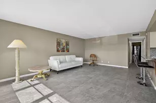 105 Greenbrier C, West Palm Beach, FL 33417 - Photo 7