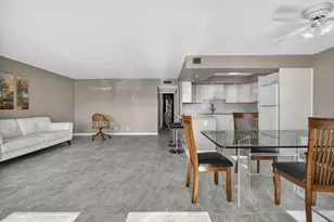105 Greenbrier C, West Palm Beach, FL 33417 - Photo 5