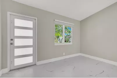 23392 E Country Club Dr Drive E, Boca Raton, FL 33428 - Photo 3