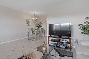 2905 Victoria Pl, Coconut Creek, FL 33066 - Photo 9