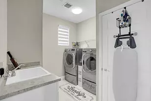 1212 NW Leonardo Cir, Port Saint Lucie, FL 34986 - Photo 31