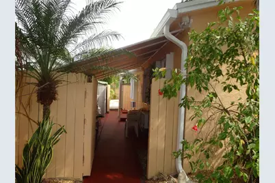 31 SE 13th Street #1-2, Dania Beach, FL 33004 - Photo 3