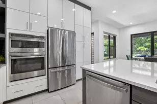 8861 Quiet Inlet Ln, Boca Raton, FL 33496 - Photo 9