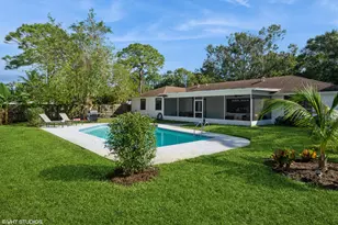 595 11th Ave, Vero Beach, FL 32962 - Photo 1