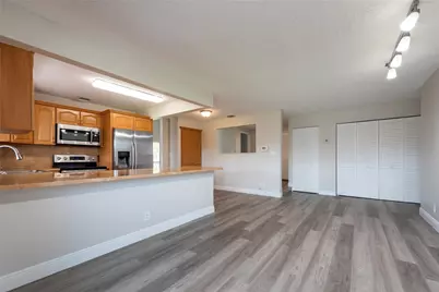 2101 NW 101st Terrace, Pembroke Pines, FL 33026 - Photo 11