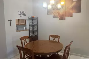 216 Par Dr, Royal Palm Beach, FL 33411 - Photo 5