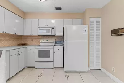3404 Emerald Oaks Drive #803, Hollywood, FL 33021 - Photo 17