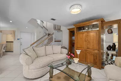 3404 Emerald Oaks Drive #803, Hollywood, FL 33021 - Photo 13