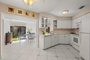 3404 Emerald Oaks Dr, Hollywood, FL 33021 - Photo 15