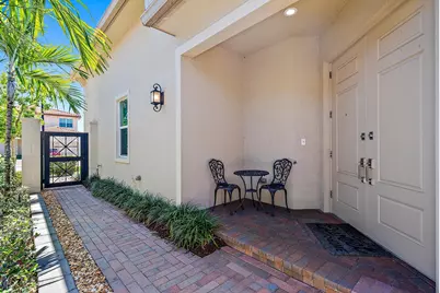 8883 Kingsmoor Way, Lake Worth, FL 33467 - Photo 21