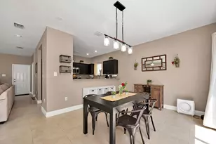 381 NE 35th Ter, Homestead, FL 33033 - Photo 9