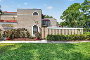 4355 Village Dr, Delray Beach, FL 33445 - Photo 27