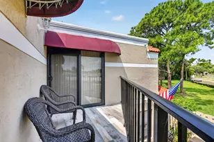 4355 Village Dr, Delray Beach, FL 33445 - Photo 25