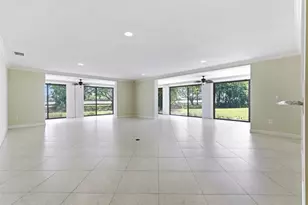 2730 W Polo Island Dr, Wellington, FL 33414 - Photo 9