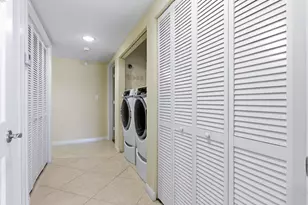 2730 W Polo Island Dr, Wellington, FL 33414 - Photo 23