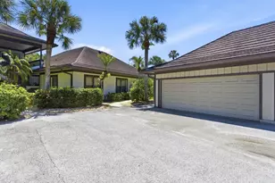 2730 W Polo Island Dr, Wellington, FL 33414 - Photo 41
