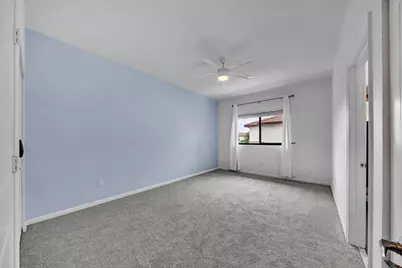 4208 N Dixie Highway #25, Oakland Park, FL 33334 - Photo 11