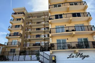 1815 N Surf Rd, Hollywood, FL 33019 - Photo 1