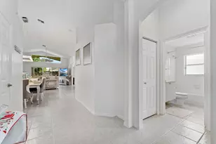 6887 Viale Elizabeth, Delray Beach, FL 33446 - Photo 3