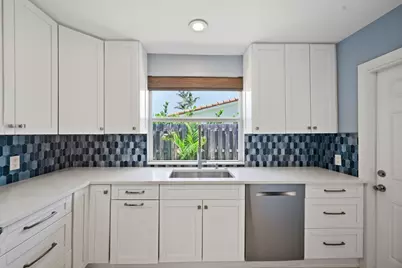 4111 NE 26th Terrace, Lighthouse Point, FL 33064 - Photo 17