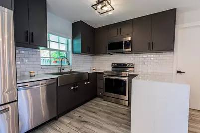 9058 NW 192nd Terrace, Miami Lakes, FL 33018 - Photo 5