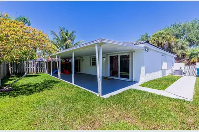 9058 NW 192nd Terrace, Miami Lakes, FL 33018 - Photo 25