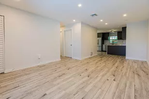9058 NW 192nd Terrace, Miami Lakes, FL 33018 - Photo 11