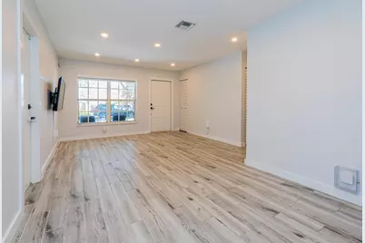 9058 NW 192nd Terrace, Miami Lakes, FL 33018 - Photo 9
