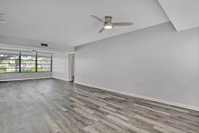 3650 Whitehall Drive #201, West Palm Beach, FL 33401 - Photo 7
