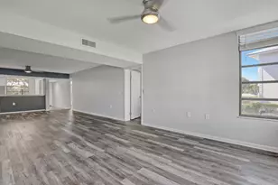 3650 Whitehall Dr, West Palm Beach, FL 33401 - Photo 11